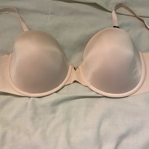 Victoria’s Secret strapless bra w/removable straps